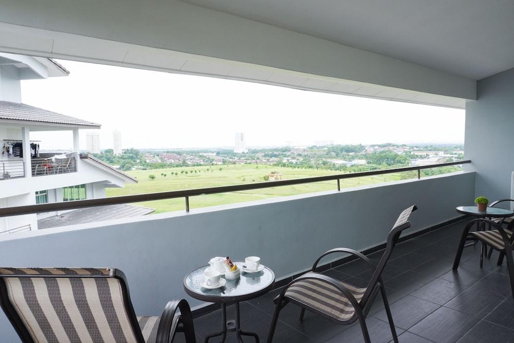 Amansari Residence Resort Johor Bahru Exterior foto